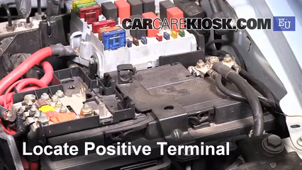 How to Jumpstart a 2001-2007 Fiat Stilo - 2003 Fiat Stilo 5-Porte JTD 1